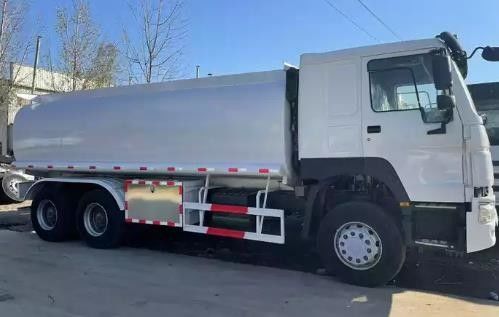 8x4 Construction Water Tanker Sprinkler Truck 10000 Gallon 20CBM